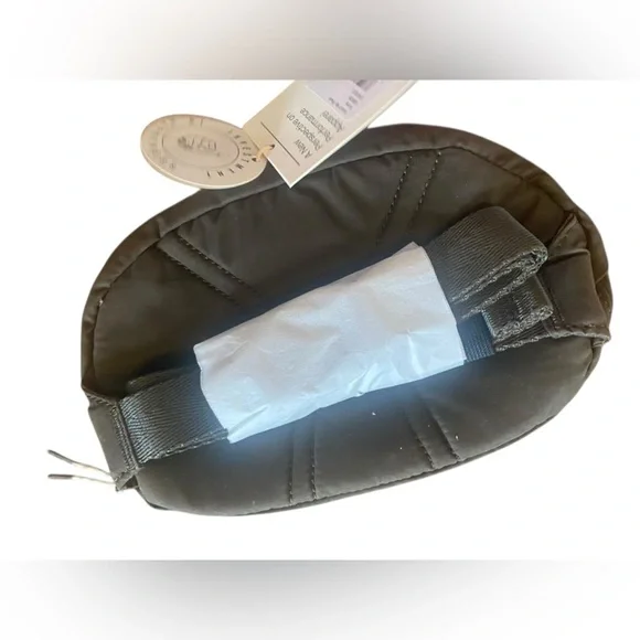 NWT Vuori hip pack ARMY GREEN - Picture 4 of 5